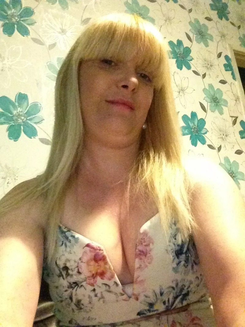 Granny Sex Meet In Liverpool Amazing Angie Age 43 In Liverpool