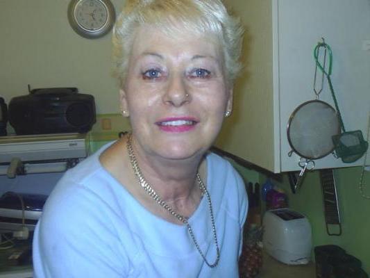 Poshcat Is 70 Older Women For Sex In Sheffield Sex With Older Women In Sheffield Contact Her